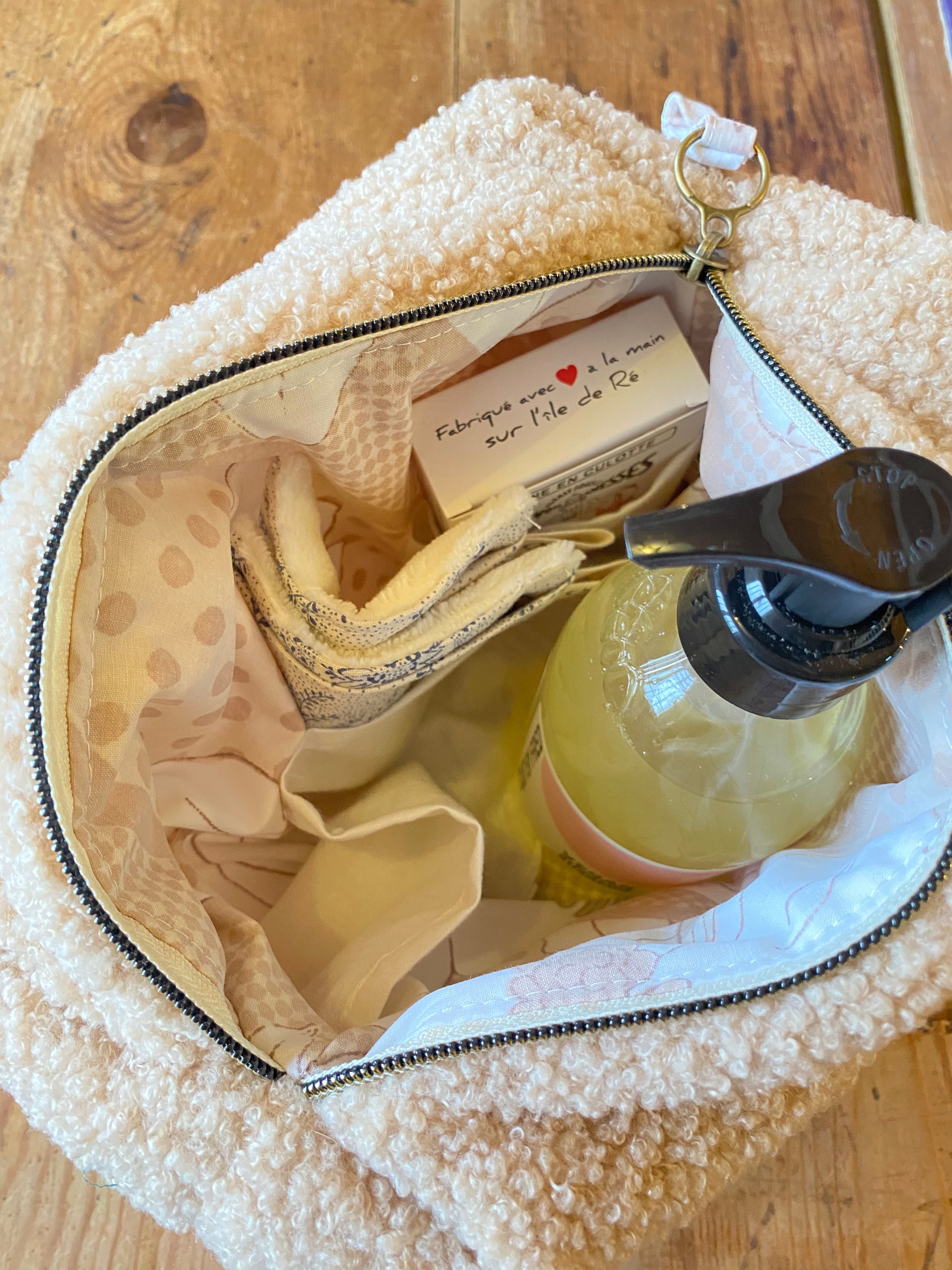 Trousse de toilette rectangulaire à 3 poches