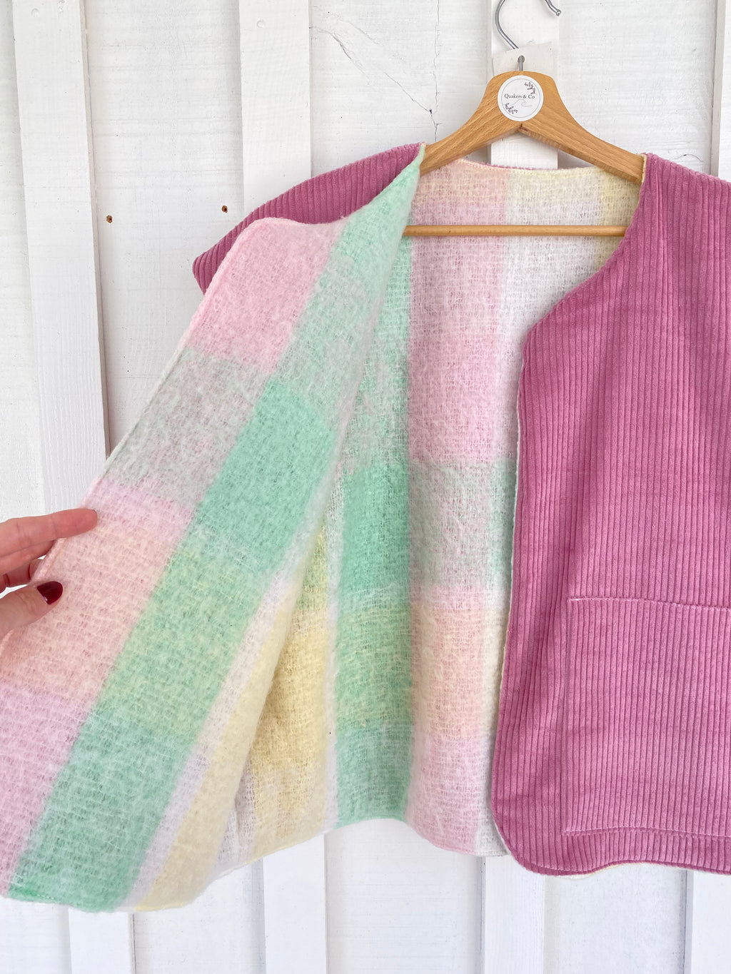 Gilet Suzanne - velours rose et carreaux