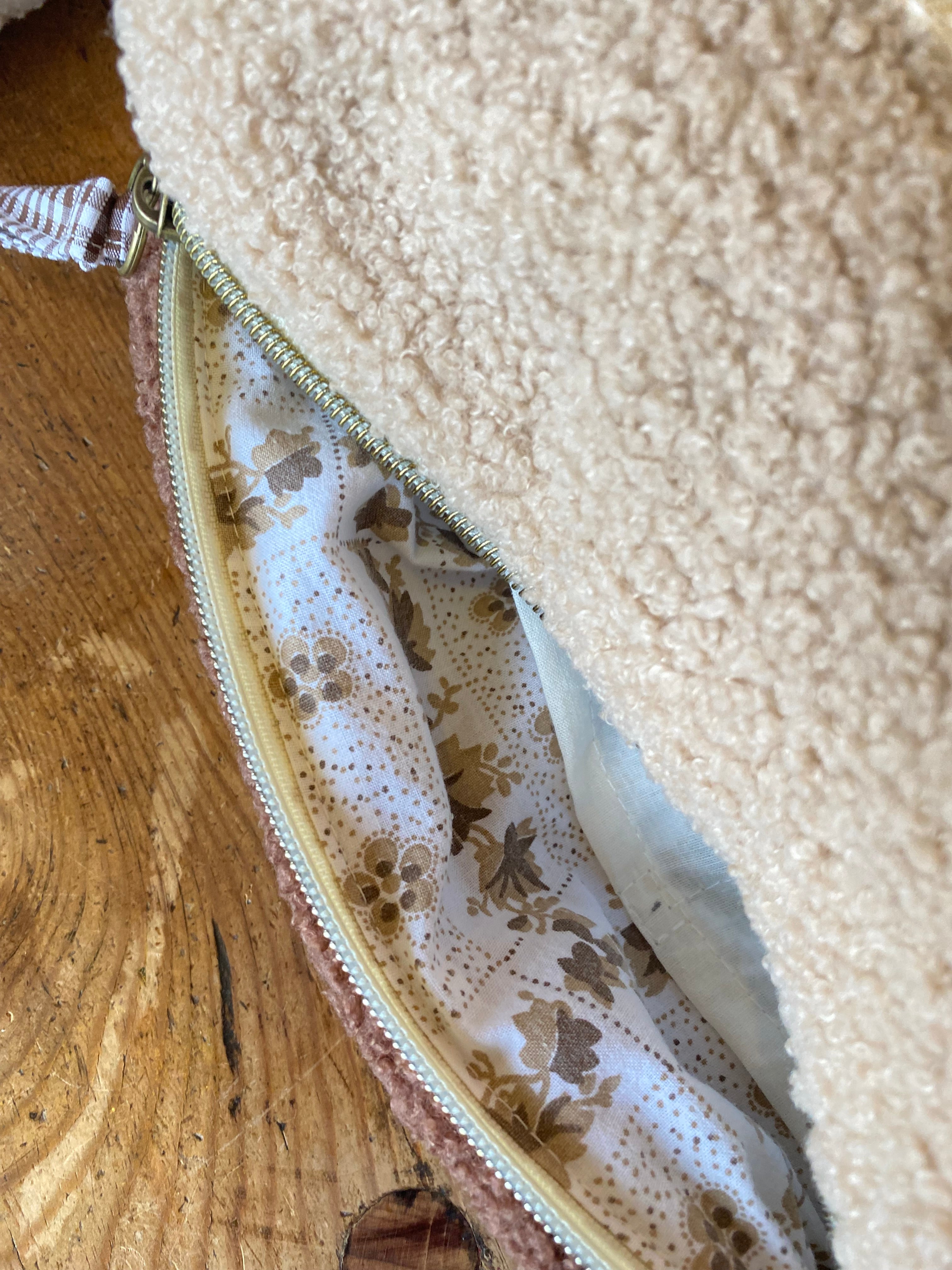 Trousse de toilette rectangulaire à 3 poches