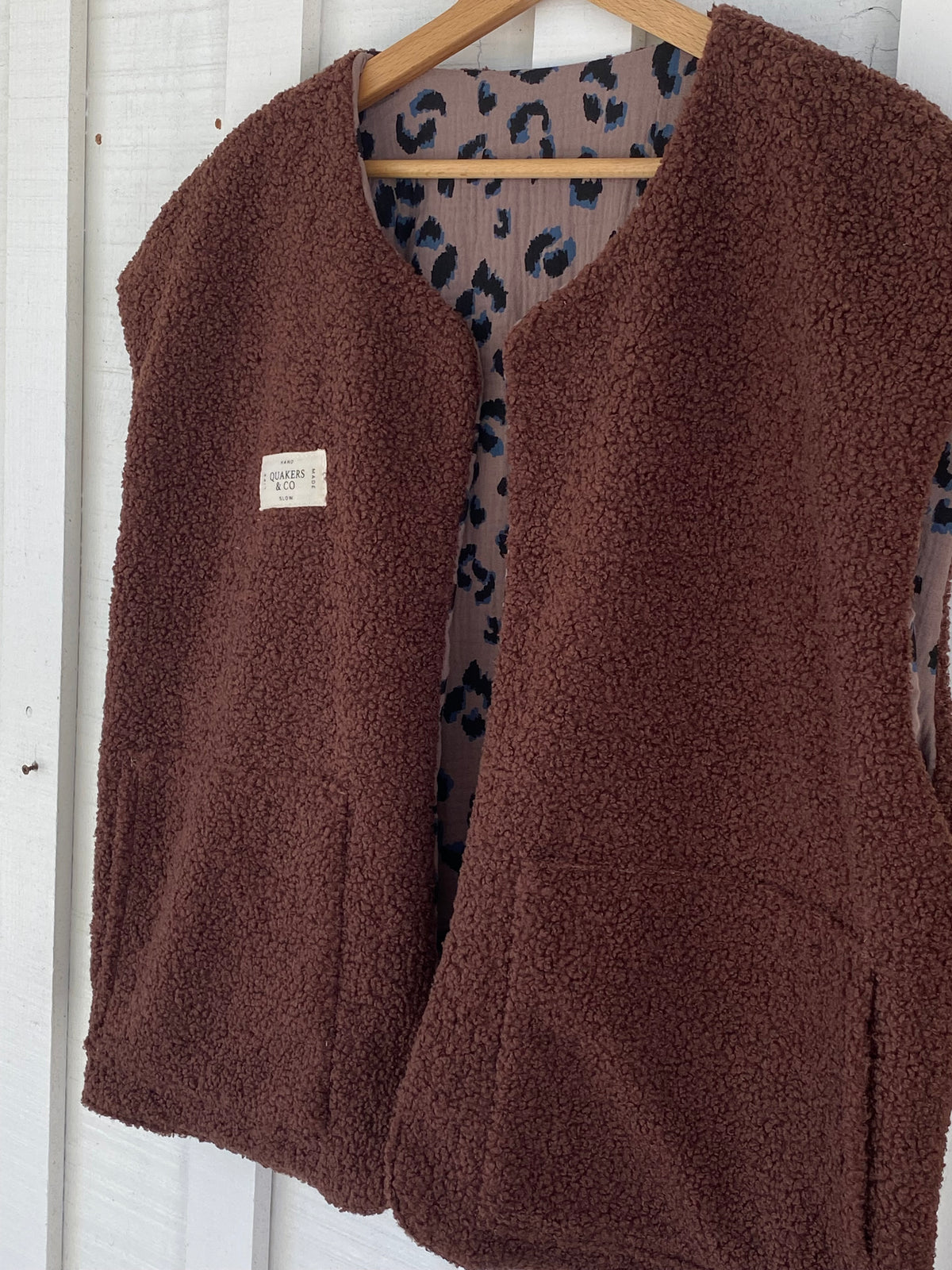 Gilet Suzanne - bouclette marron et gaze de coton léopard
