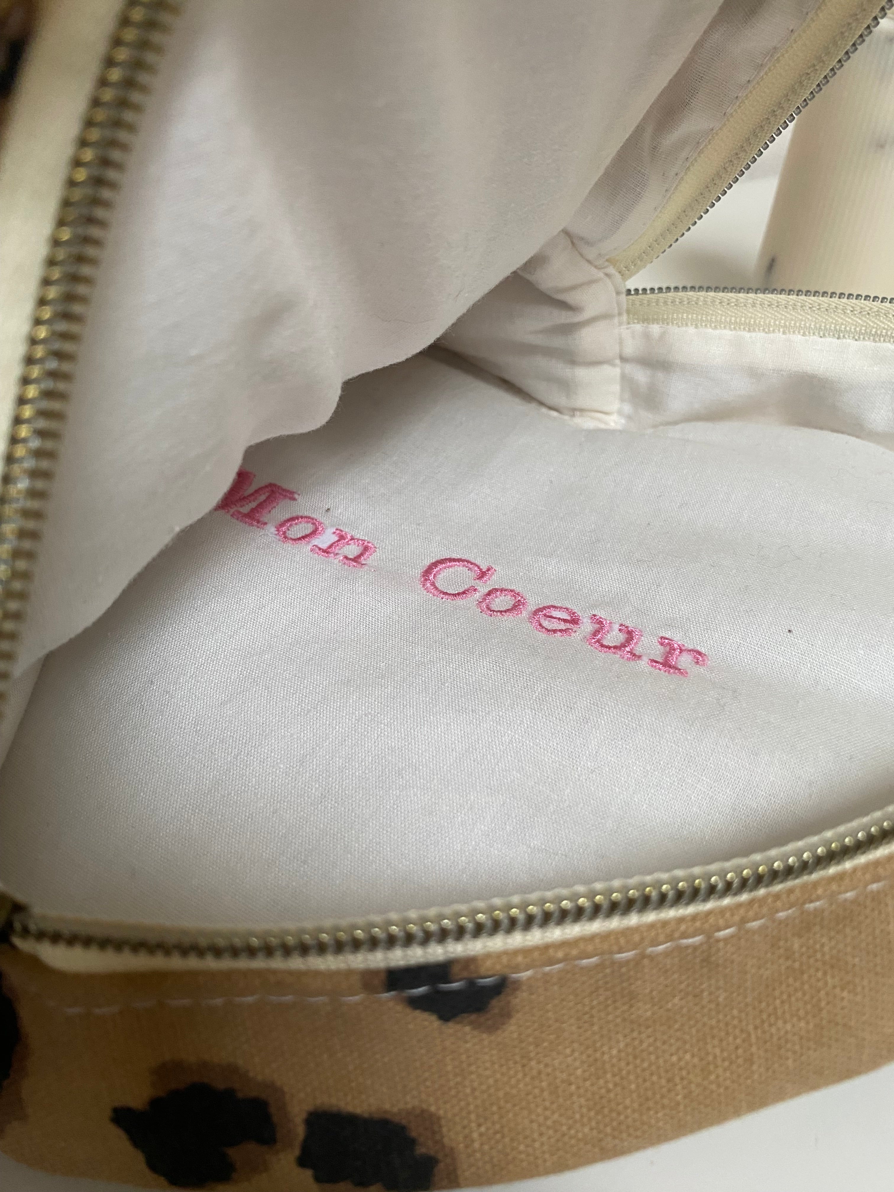 Trousse coeur - Broderie signature artisanale - Léo