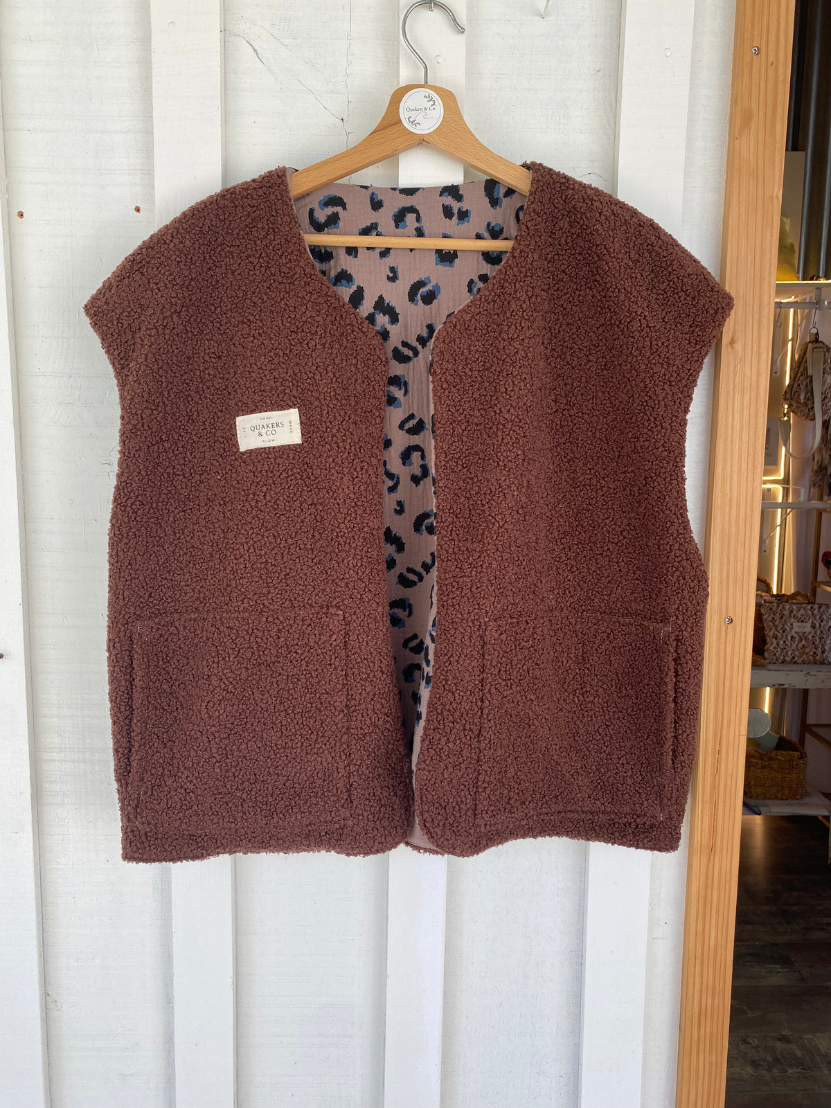 Gilet Suzanne - bouclette marron et gaze de coton léopard